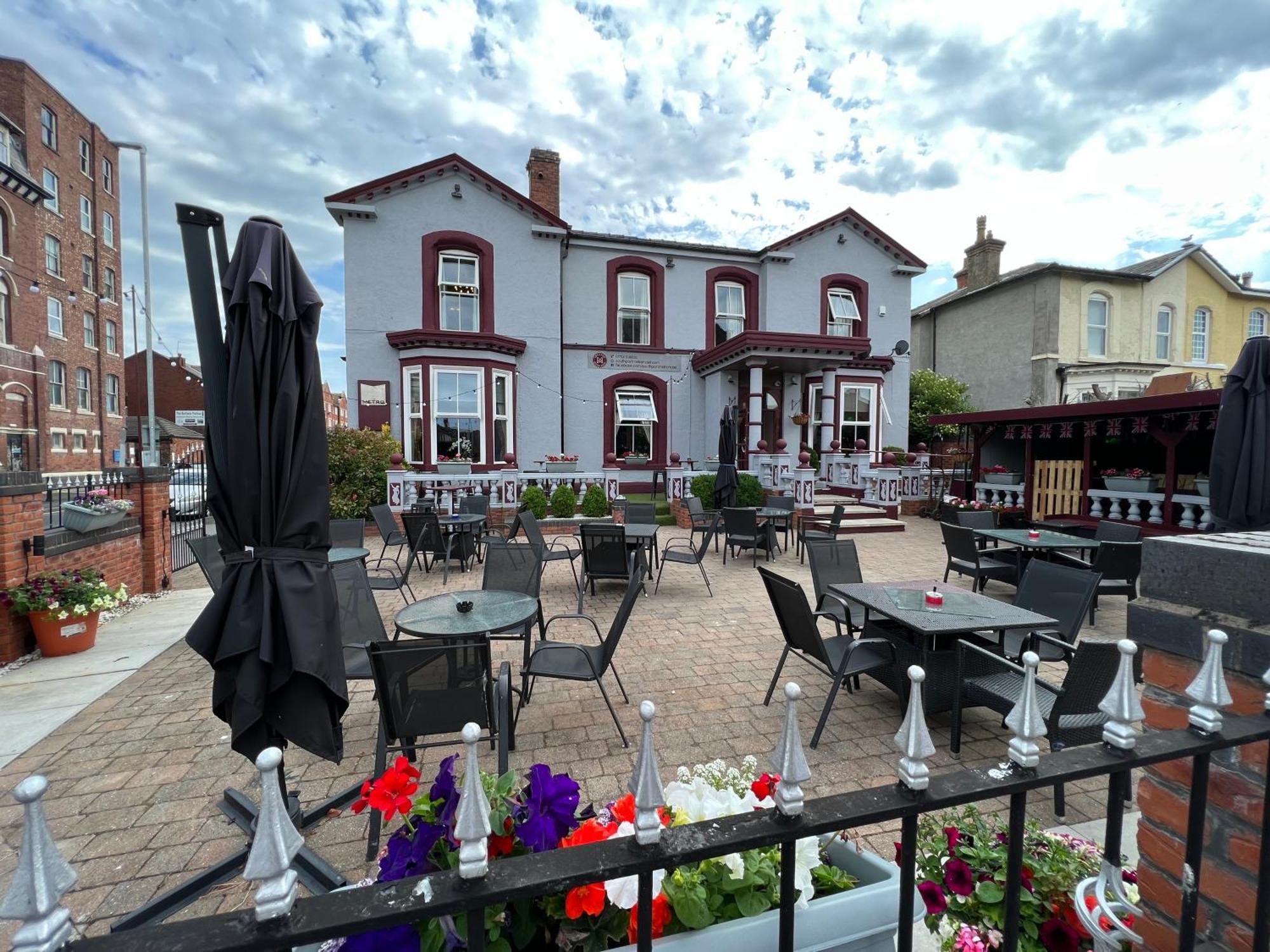 Southport Metro Hotel Dış mekan fotoğraf