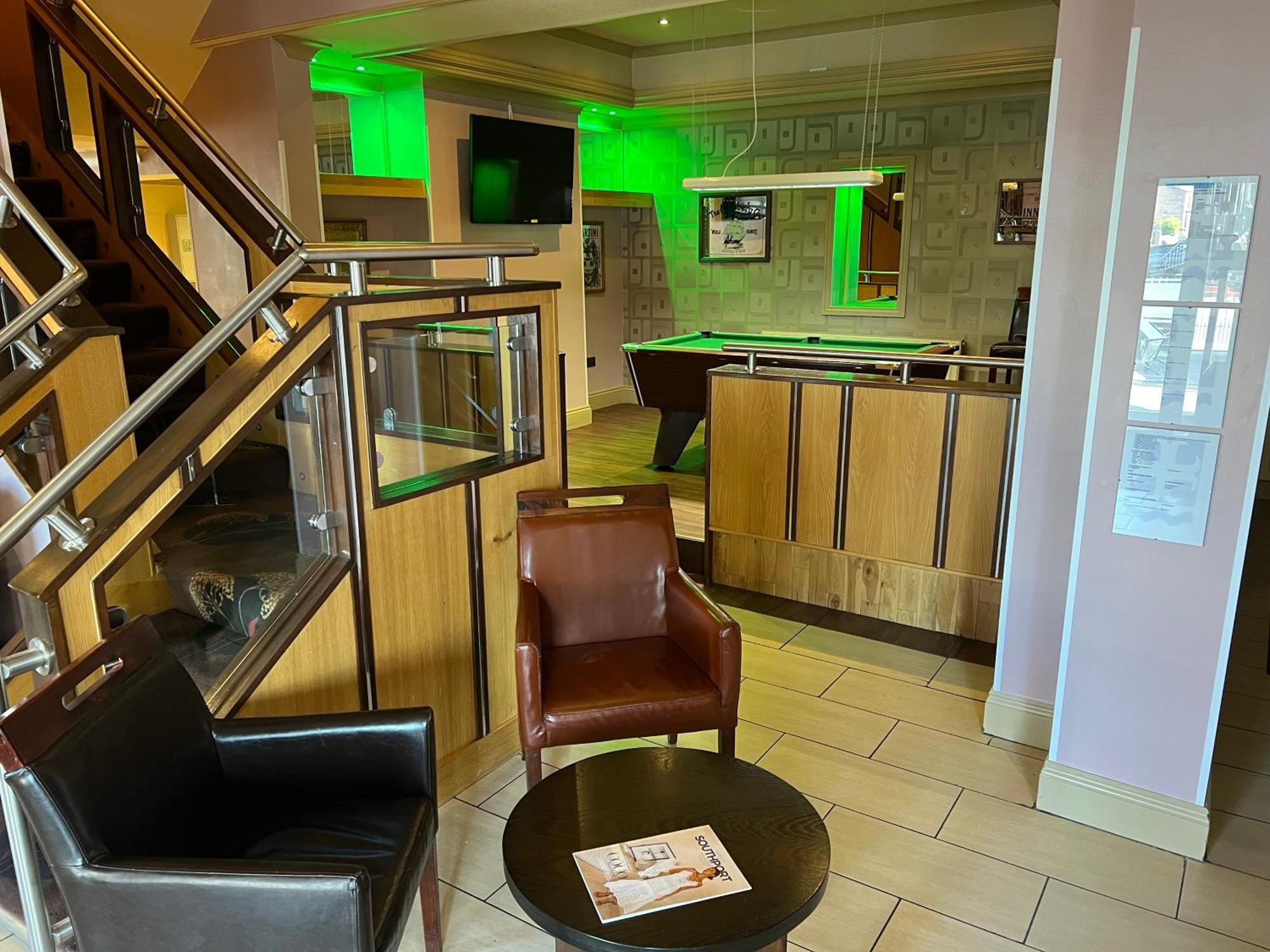 Southport Metro Hotel Dış mekan fotoğraf